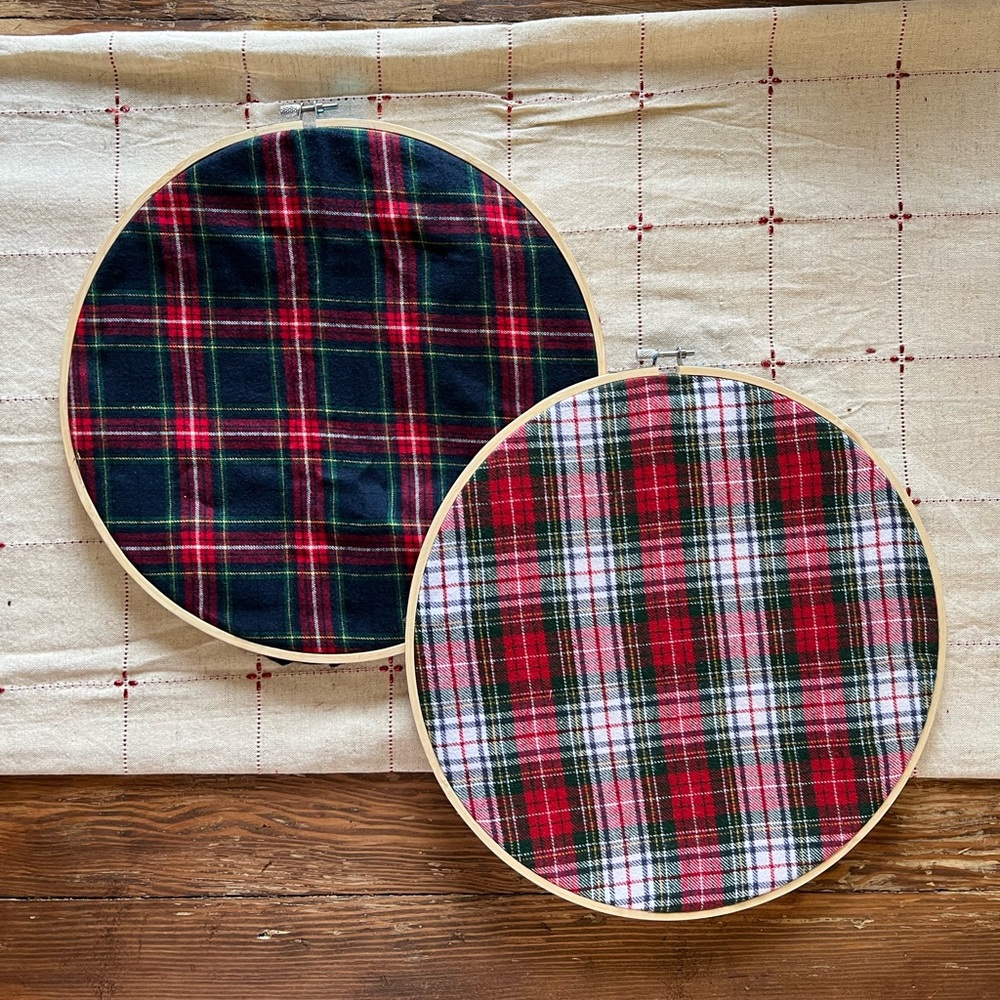 Vintage Farmhouse Christmas Holiday Decor Plaid